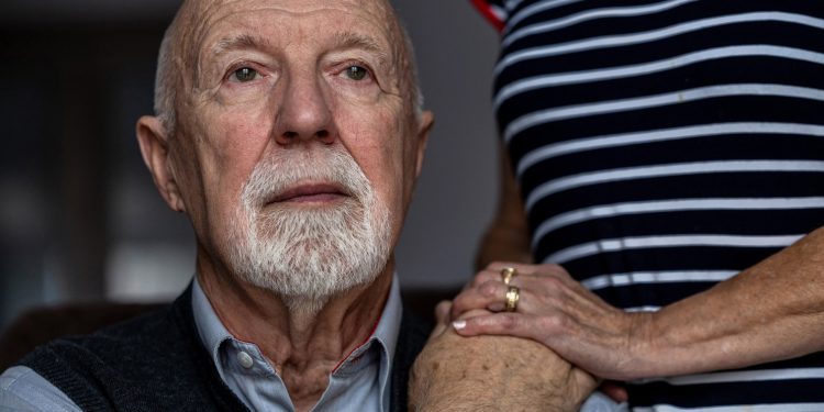 Alzheimer’s disease indicators track with biological changes in brain, study finds