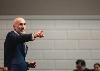 How leaders find happiness — and teach it