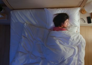 Between bright light and a good mood, plenty of sleep