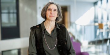 How smoking divides America